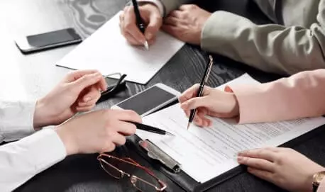 ПОМОЩЬ В СБОРЕ И ПОДГОТОВКЕ ДОКУМЕНТОВ